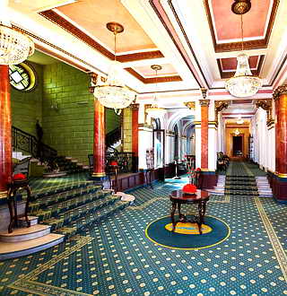Photo 2 of Londonskaya Hotel