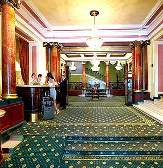 Photo 3 of Londonskaya Hotel