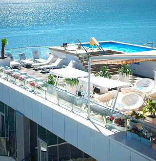 Терраса на крыше Отеля с дельфинами Немо Одесса